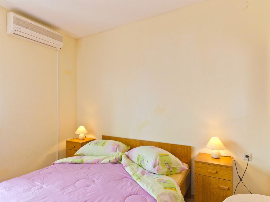 Apartments Srhoj 스타리 그라드 외부 사진