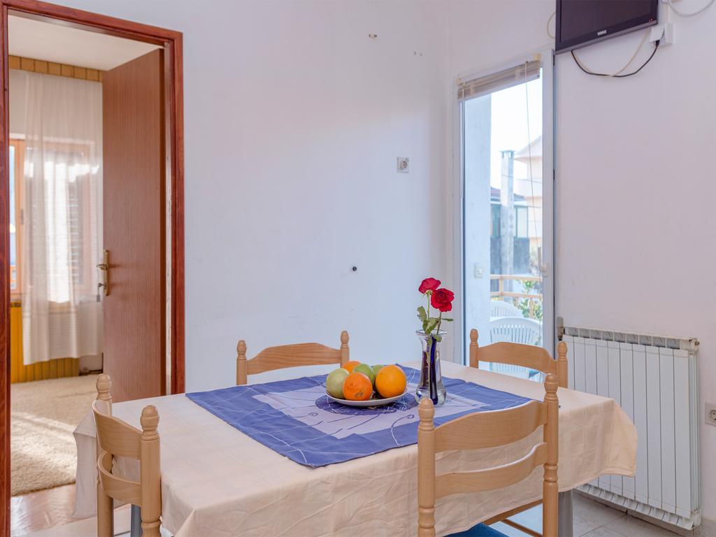 Apartments Srhoj 스타리 그라드 외부 사진